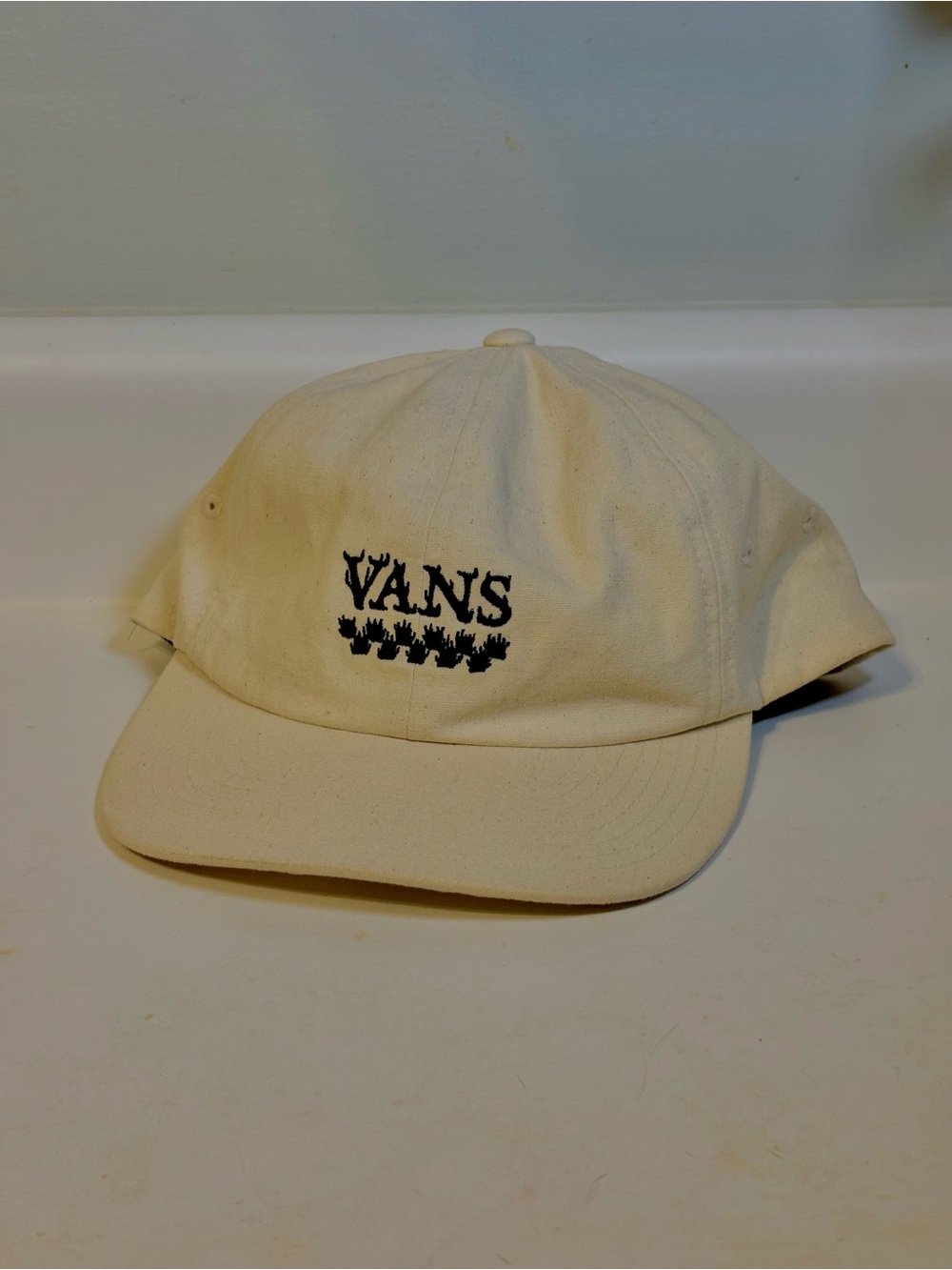 Vans Embroidered Logo Mens Beige Trucker Hat Flat Bill Visor Trucker Cap Grunge